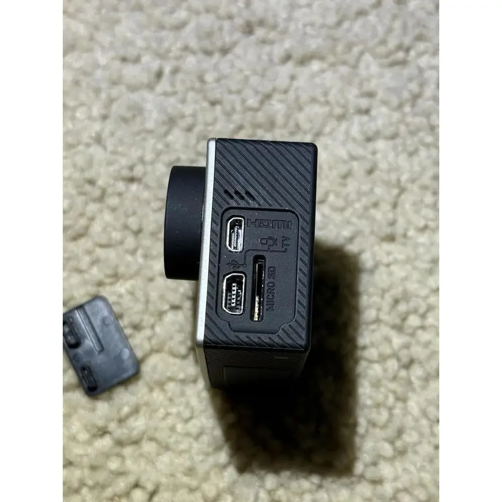 GoPro HERO4 Black Action Camera + Battery & Waterproof Housing – Powers On